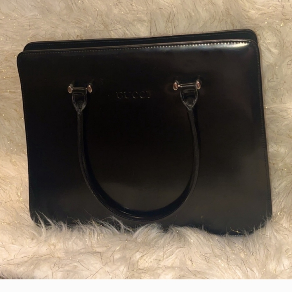 Purse! Cute Bag!! G u CC I handbag/laptop bag. Excellent Condition-not Auth!